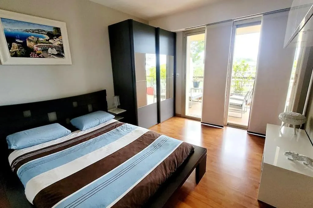 Duplex Apartment, Sea View And Swimming Pool Nice 0*,  France