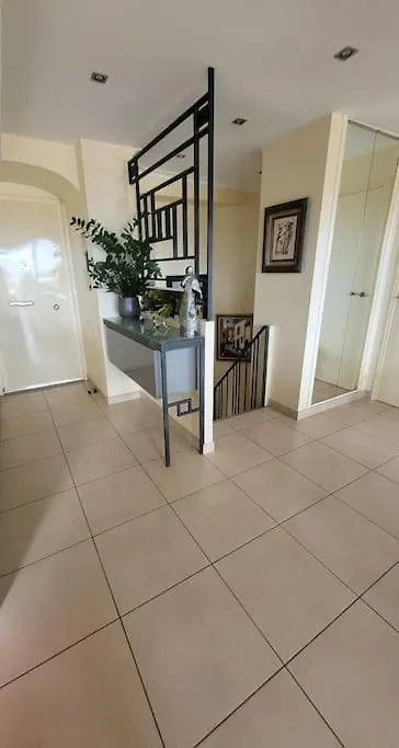 Duplex Apartment, Sea View And Swimming Pool Nice 0*,