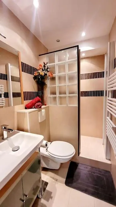 Duplex Apartment, Sea View And Swimming Pool Nice