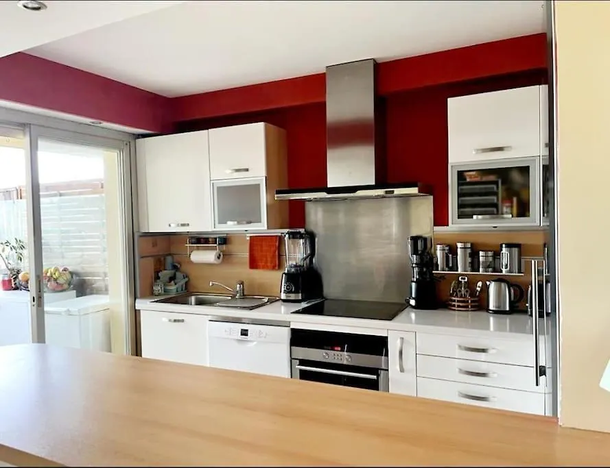 Duplex Apartment, Sea View And Swimming Pool Nice 0*,
