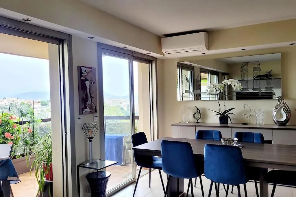 Duplex Apartment, Sea View And Swimming Pool Nice Apartment